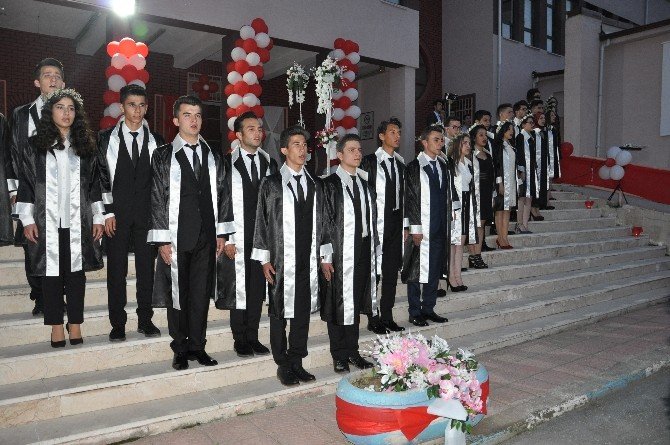Bozüyük Fen Lisesi’nde Mezuniyet Töreni
