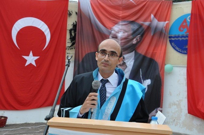 Altınoluk MYO’da Mezuniyet Heyecanı Yaşandı