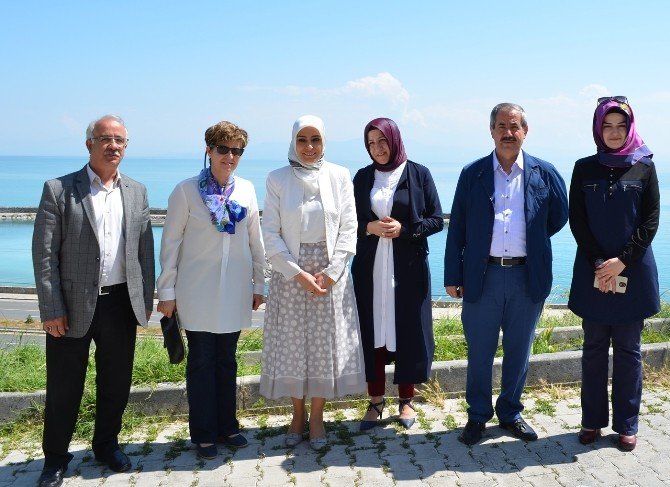 Milletvekili Zehra Taşkesenlioğlu Adilcevaz’a Geldi