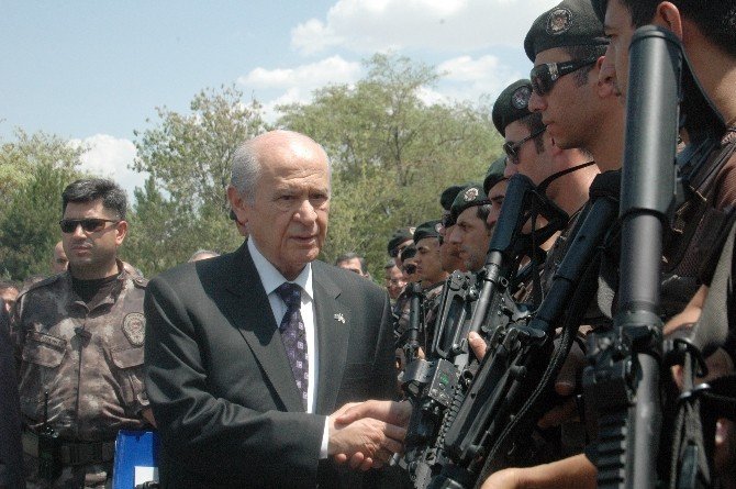 Bahçeli’den Özel Harekat Daire Başkanlığına ziyaret