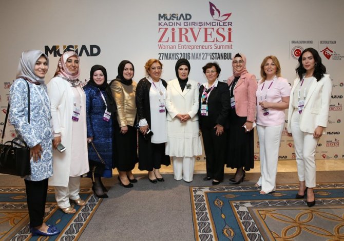 Emine Erdoğan, kadın girişimciler zirvesi gala yemeğine katıldı