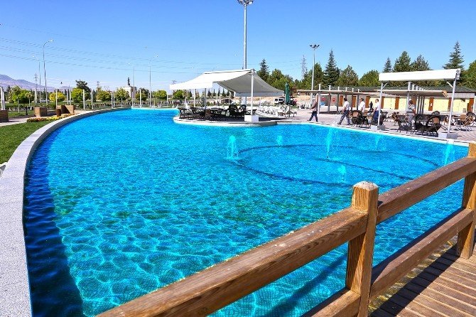 Necmettin Erbakan Parkı Karaman’ın gözde parkı oldu