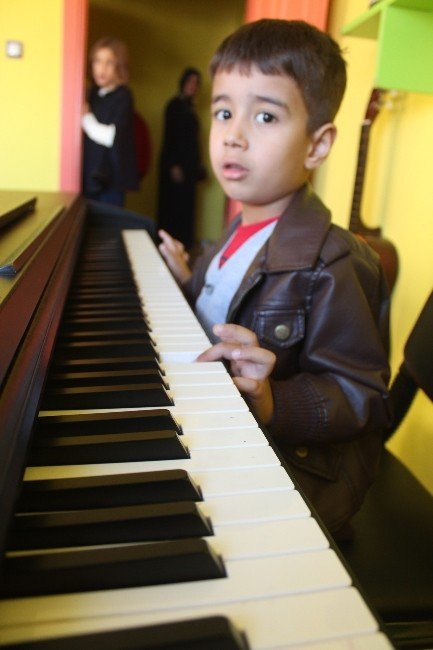 Özel Neşe Erberk Anaokulu Van Şubesi açıldı