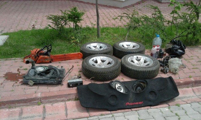 Nevşehir’de Uzun Süredir Aranan Araç Hırsızı Tutuklandı