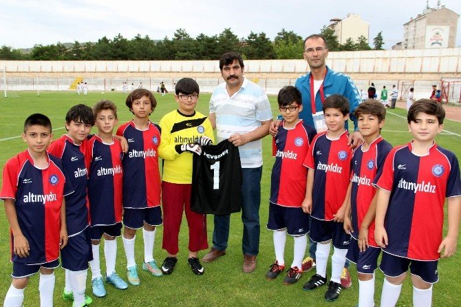 Nevşehir’de Mini Minikler U11 Futbol Turnuvası Başladı