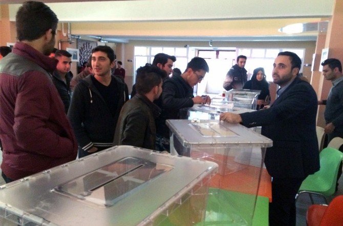 Osmancık Ömer Derindere MYO’da Seçim Heyecanı
