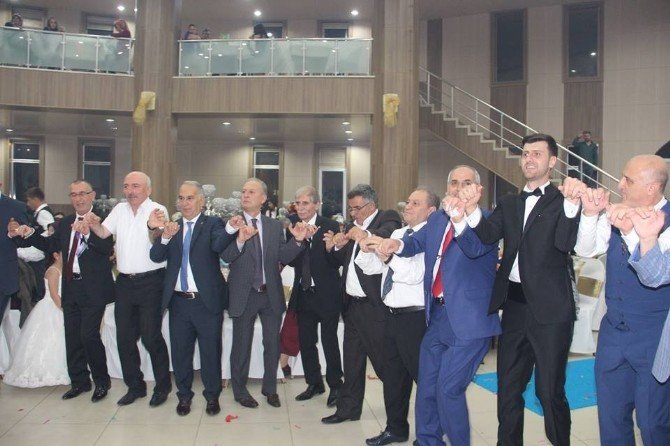 Oltu’da dillere destan düğün