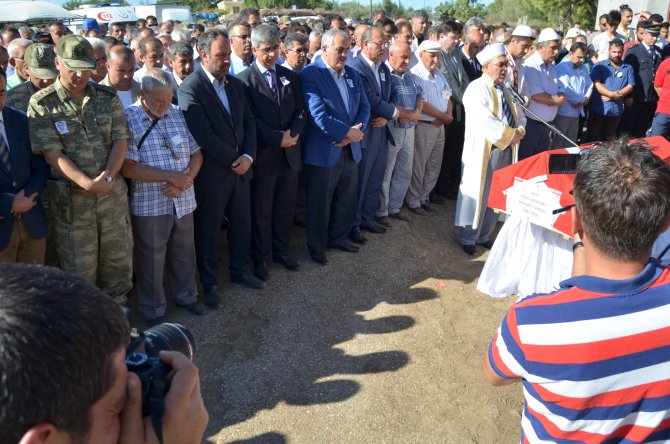Şehit Polis Memuru Mehmet Ünaldı son yolculuğuna uğurlandı