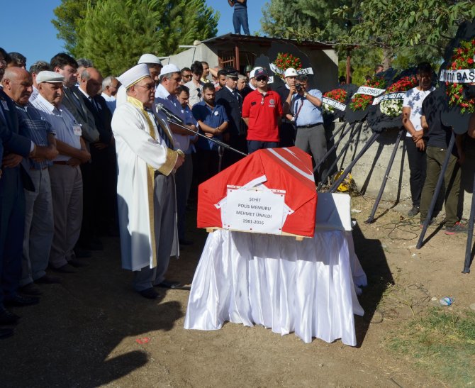 Şehit Polis Memuru Mehmet Ünaldı son yolculuğuna uğurlandı