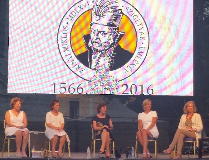 Kanuni Sultan Süleyman’ın torunları dedelerini anmak için Zigetvar’a geldi