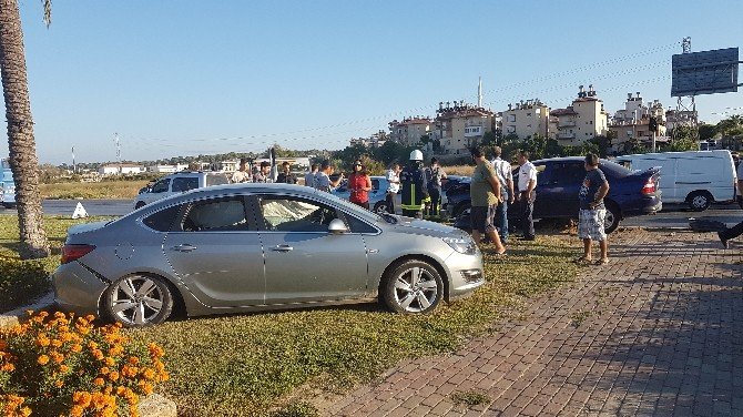 Manavgat’ta trafik kazası: 3 yaralı