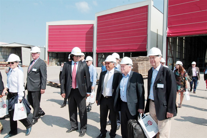 ozata5-001.jpg ozata5-001.jpg