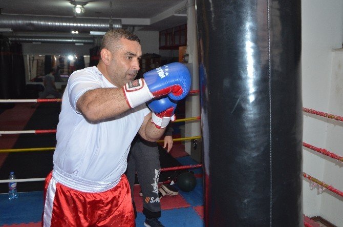 Zabıta boksör İngiltere’de unvan maçına çıkacak