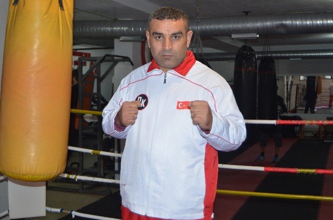 Zabıta boksör İngiltere’de unvan maçına çıkacak