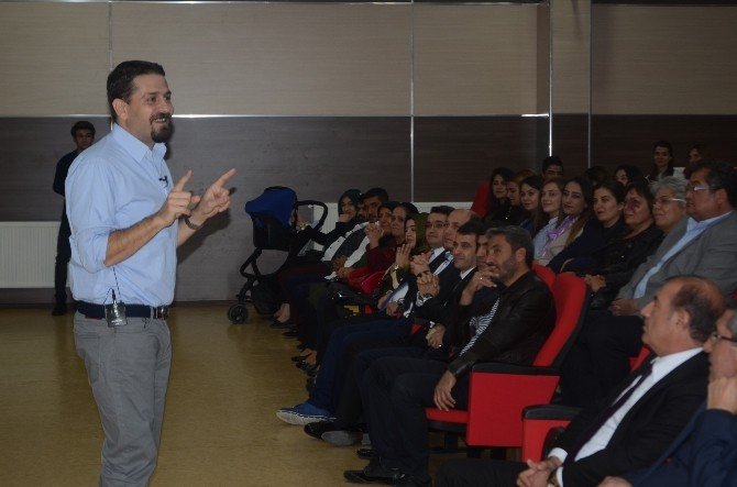 Polat Doğru’dan velilere seminer