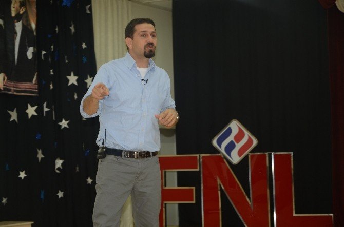 Polat Doğru’dan velilere seminer