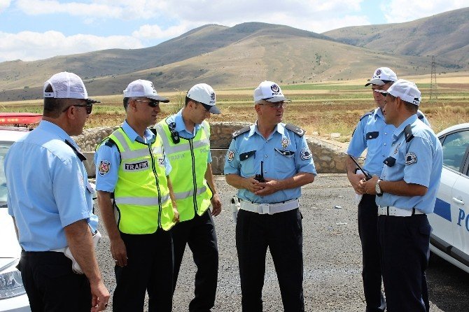 Bayram Öncesi D260 Karayolu Üzerinde Sürücülere Kontrollü Geçiş Uyarısı