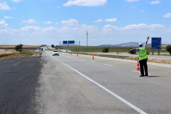 Bayram Öncesi D260 Karayolu Üzerinde Sürücülere Kontrollü Geçiş Uyarısı