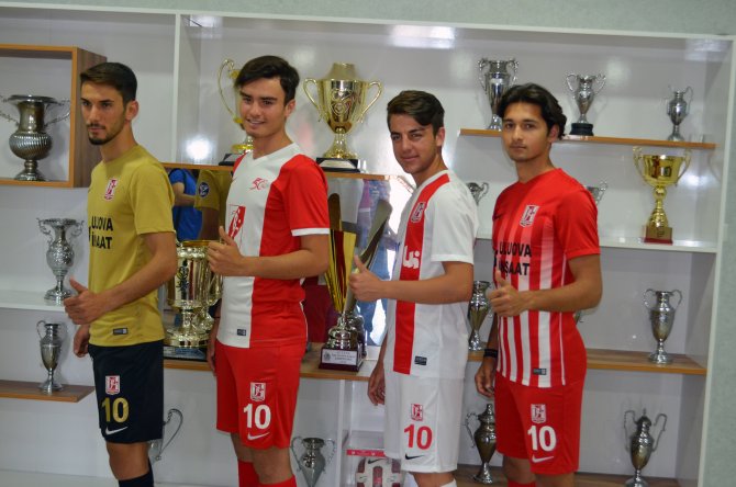 Balıkesirspor'dan yeni sezona yeni forma