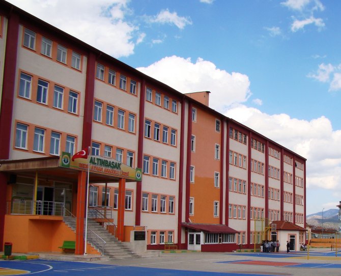 Isparta'da FETÖ'ye ait okullar kapatıldı