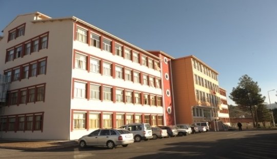 Isparta'da FETÖ'ye ait okullar kapatıldı