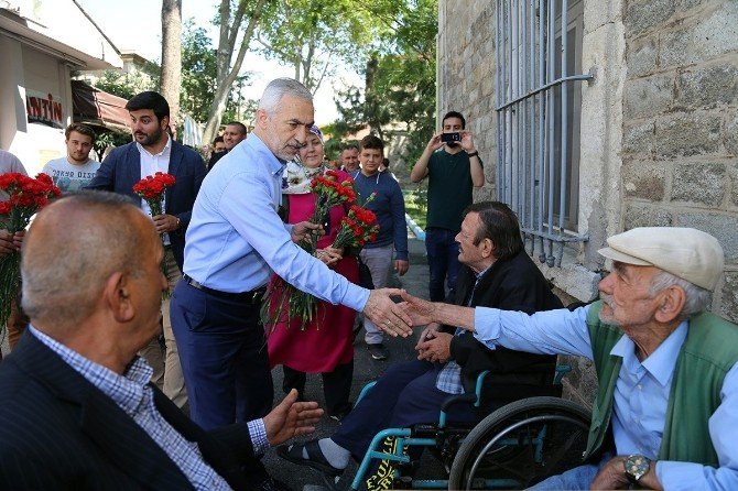 Başkan Fazlı Kılıç, yaşlıları unutmadı