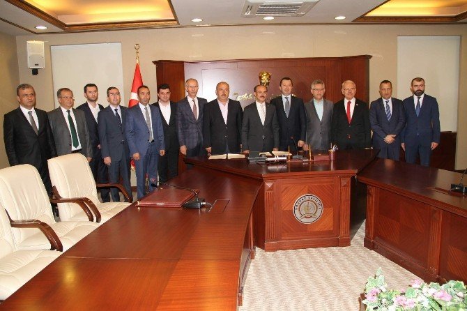Cumhurbaşkanı Recep Tayyip Erdoğan’ın Yozgat’a Yapılmasını İstediği Meslek Lisesinin Yapım Protokolü İmzalandı