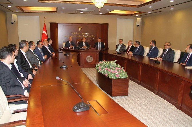 Cumhurbaşkanı Recep Tayyip Erdoğan’ın Yozgat’a Yapılmasını İstediği Meslek Lisesinin Yapım Protokolü İmzalandı