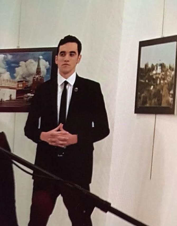 rusya_buyukelcisini_vuran_saldirgan_2.jpg rusya_buyukelcisini_vuran_saldirgan_2.jpg