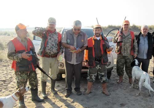 Bıldırcın sesi çıkartan 12 cihaz ele geçirildi