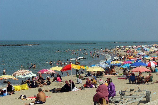 Karasu’da boğulma tehlikesi geçirenlerin sayısı bini aştı