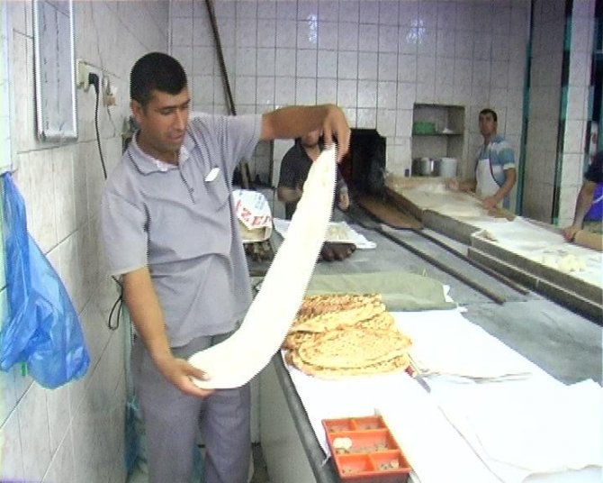Şanlıurfalı lavaş ekmeğine sahip çıkıyor