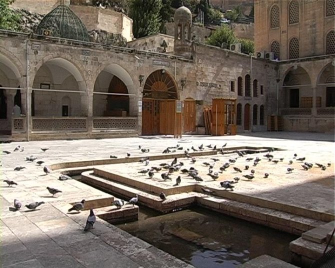 Hz. İbrahim’in doğduğu mağara restorasyon nedeni ile kapatıldı