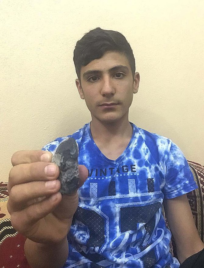 Göktaşı bulduğunu iddia etti