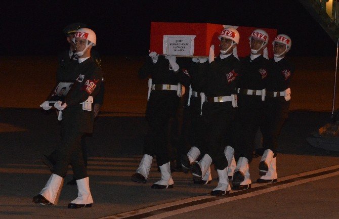 Şehit Uzman Çavuş Murat Durmaz’ın cenazesi Trabzon’a getirildi