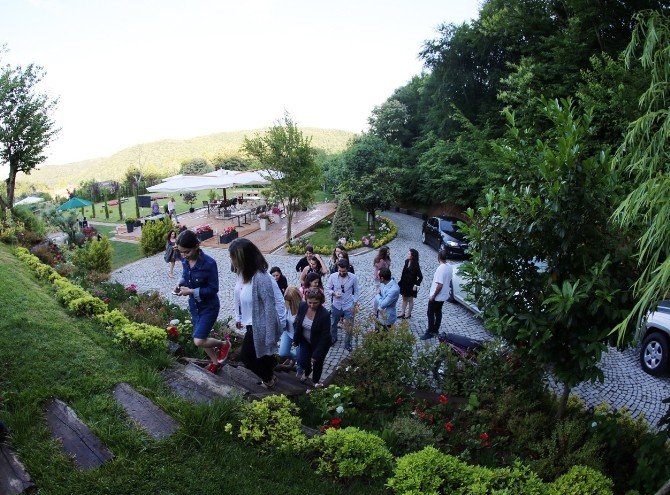 Bahadır Kul Mimarlık Bi Nevi Atölye Açılışını Gerçekleştirdi