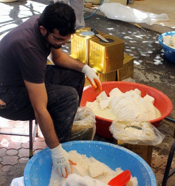 Siirt’te ’Otlu Peynir’ Yapımı Başladı