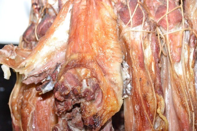 Siirt’te İftarın Vazgeçilmez Lezzeti Büryan Kebabı