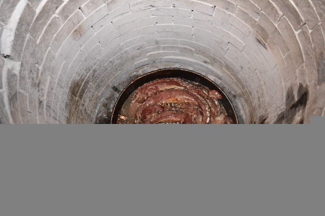 Siirt’te İftarın Vazgeçilmez Lezzeti Büryan Kebabı