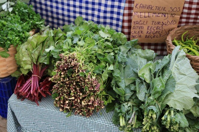 Şile Yeryüzü Pazarı sonbahar ve kışlık ürünlerle renklendi