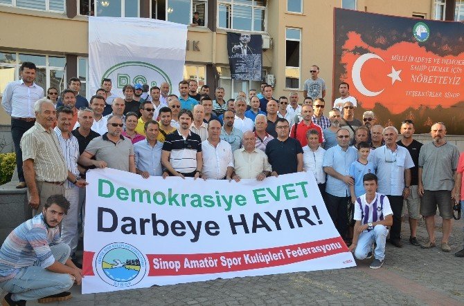 Sinop’ta amatör spor kulüpleri “Demokrasiye evet, darbelere hayır” dedi