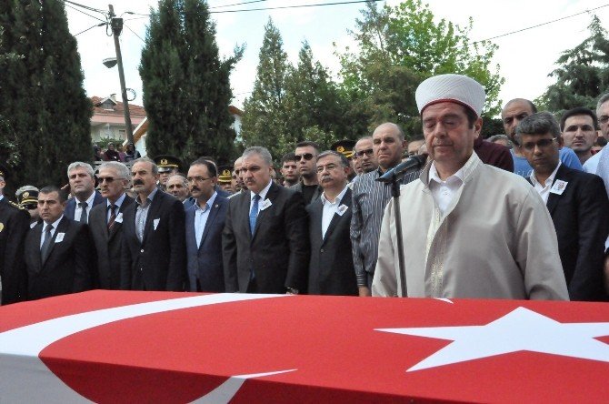 Uşaklı şehit Erhan Öztürk ebediyete uğurlandı