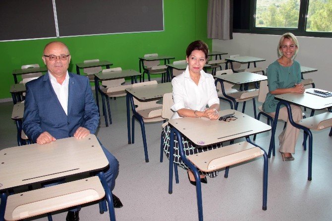 TED İzmir Koleji İzmir’de lise eğitimine başlıyor