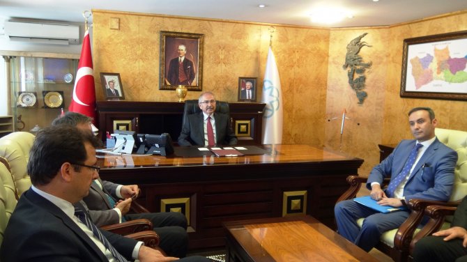 Mardin'e atanan Vali Mustafa Yaman görevine başladı