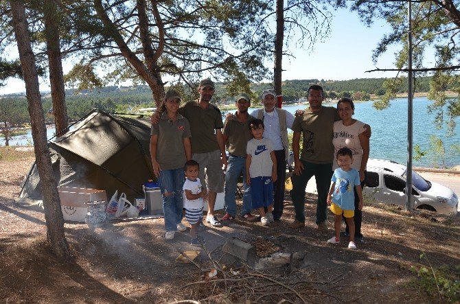 Bilecik Pelitözü Gölpark, çevre illerden misafirlerini ağırlamaya devam ediyor