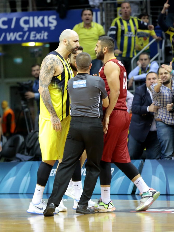 Fenerbahçe: 93 - Galatasaray Odeabank: 79
