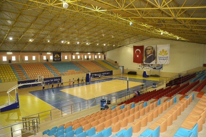 Sultanbeyli Belediyesi’nden 24 branşta spor hizmeti