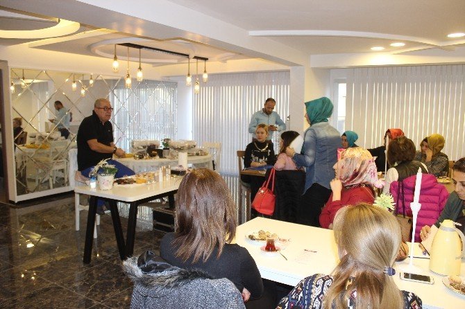 Makyaj Uzmanı Corci, makyaj deneyimlerini aktardı