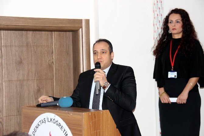 Özel Tekden Ortaokulu’ndan kardeş Rauf Denktaş Ortaokulu’na 4 bin kitap hediye