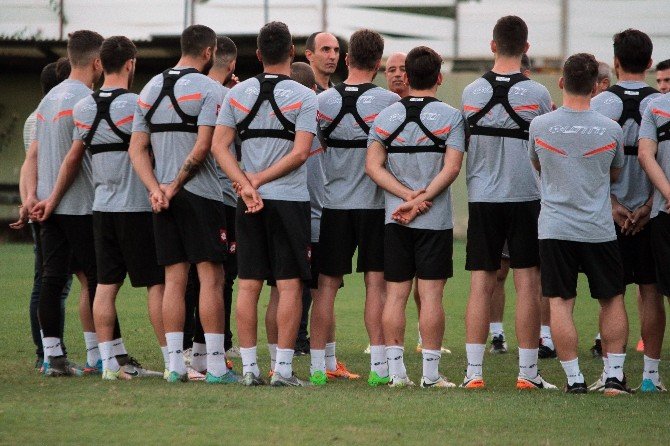 Adanaspor’un yeni Teknik Direktörü Krunoslav Jurcic kente geldi